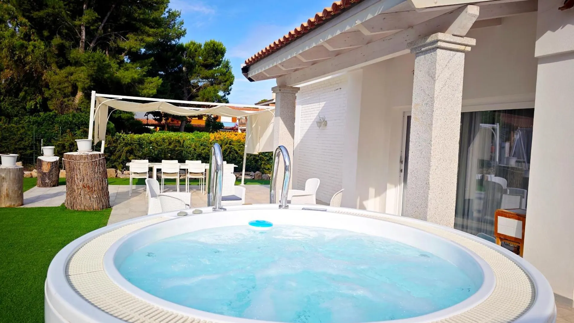 Villa Elegance Charming Porto Pino
